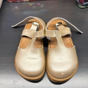 Freshly Picked Newport Clogs